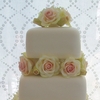 Country Roses Wedding Cake