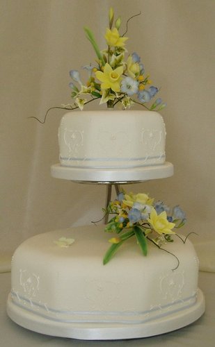 Daffodil Wedding Cake